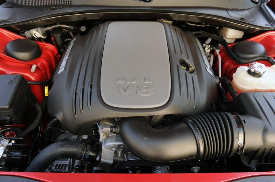  Dodge Charger 2011 года  (фото 28 из 87)